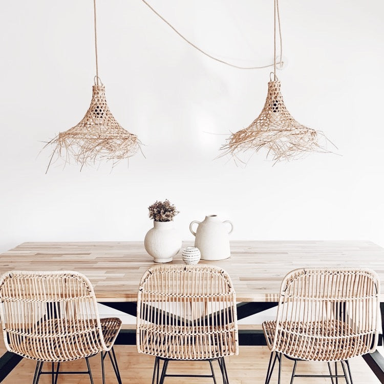 Abajur em Rattan Mangsit – Unique Balinese Lighting Fixture