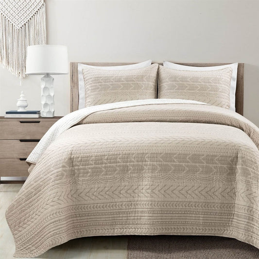 Charming Scandinavian Chevron Beige Quilt Set  Full/Queen